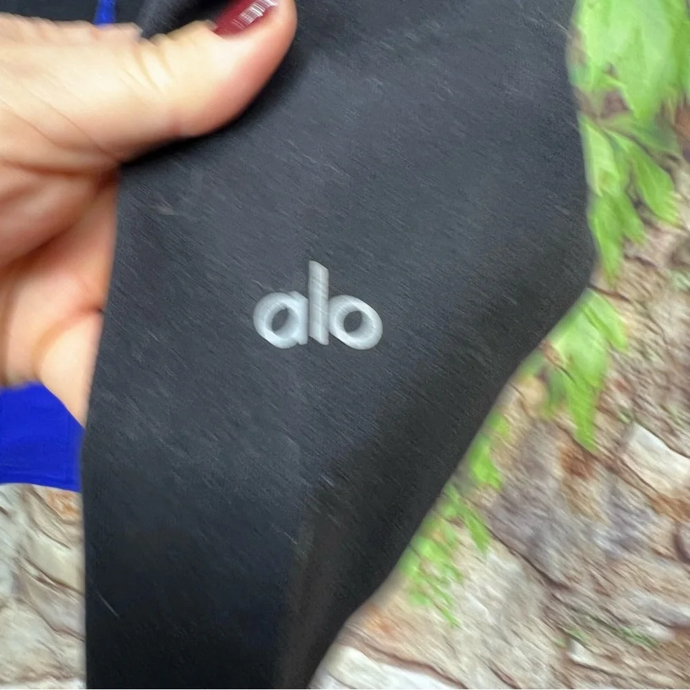 ALO Yoga Athleisure Performancewear Black and Blue Color Block Leggings, M